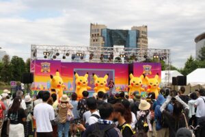 O culminar de 10 anos de “Pokémon GO”. Reportagem sobre o primeiro dia do “Pokémon GO Fest 2026: Tokyo” local da área Daiba/Aomi onde antigos e novos treinadores se reuniram