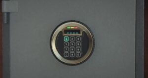 Todos os códigos de segurança e códigos de porta em 007 First Light